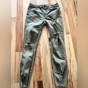 Rue21 Olive Green Distressed Skinny Jeans Women’s Size 6